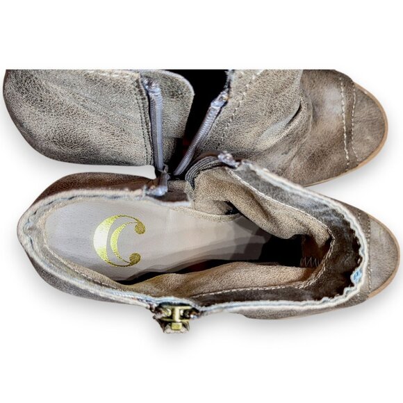 Charming Charlie Ruched Faux Suede Peep-Toe Block Heel Taupe Booties, 6M NWOT - Picture 4 of 11